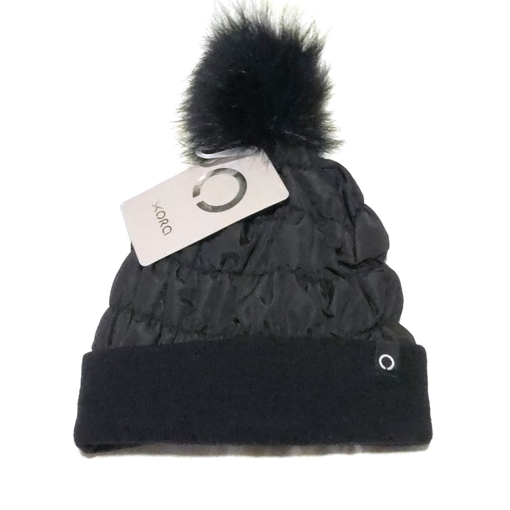 Skora Black Quilted Puffer Beanie Hat Faux Fur Pom Pom Fleece Lined NWT One Size